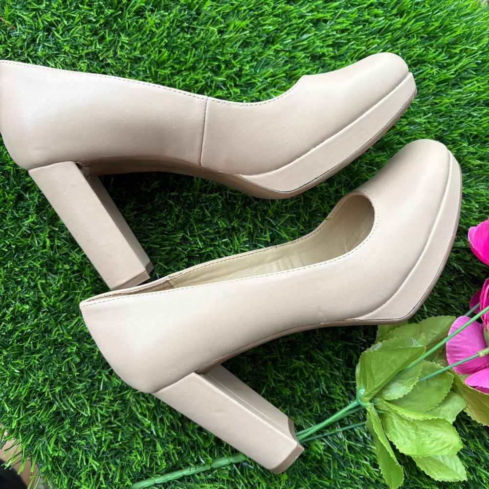 NATURALIZER BLOCK 4" HEEL PLATFORM 7.5 TAN TAUPE CREAM ROUND TOE 1/2" PLATFORM - Picture 4 of 12